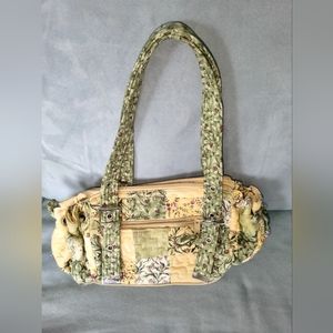 Donna Sharp Quilted Handbag